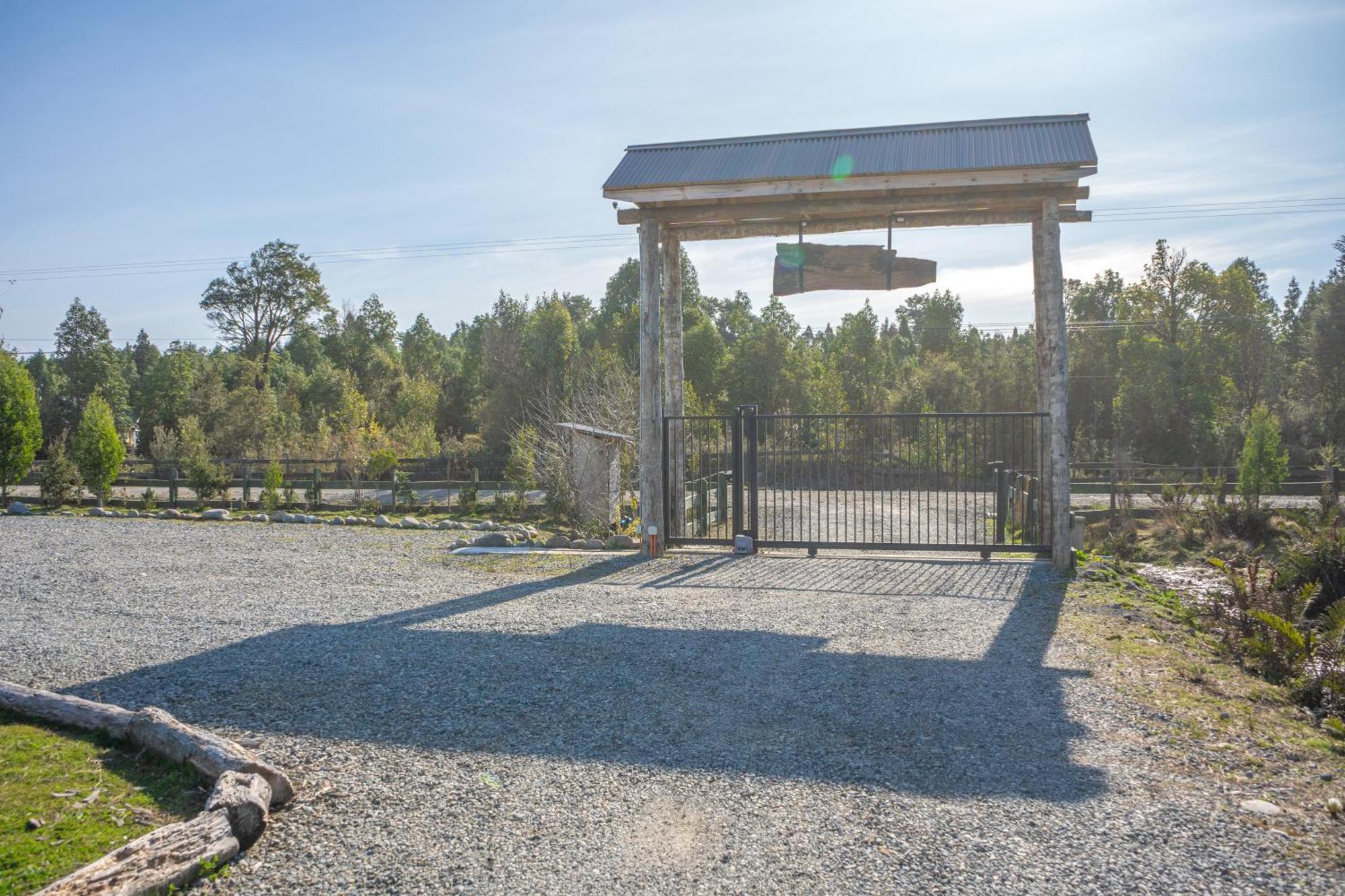 Parque La Pajarera 호텔 푸에르토바라스 외부 사진